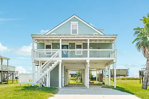 805 Seashell Dr Photo 1