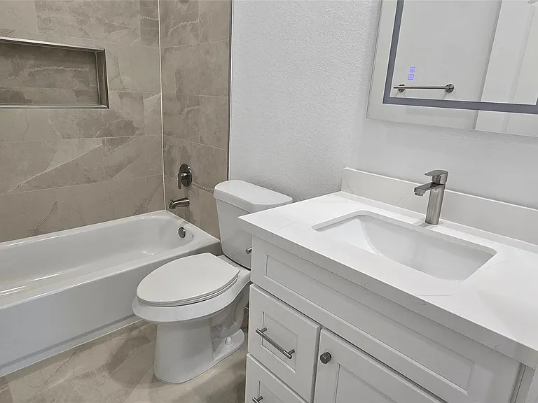 1475 Ferguson Way #A — Photo 14