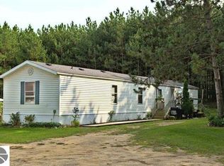 7129 S Sherman Rd, Blanchard, MI 49310