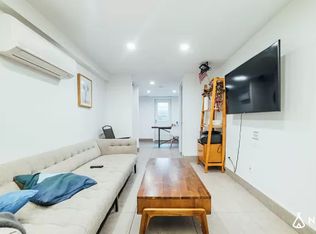 21 Fayette St #1B, Brooklyn, NY 11206