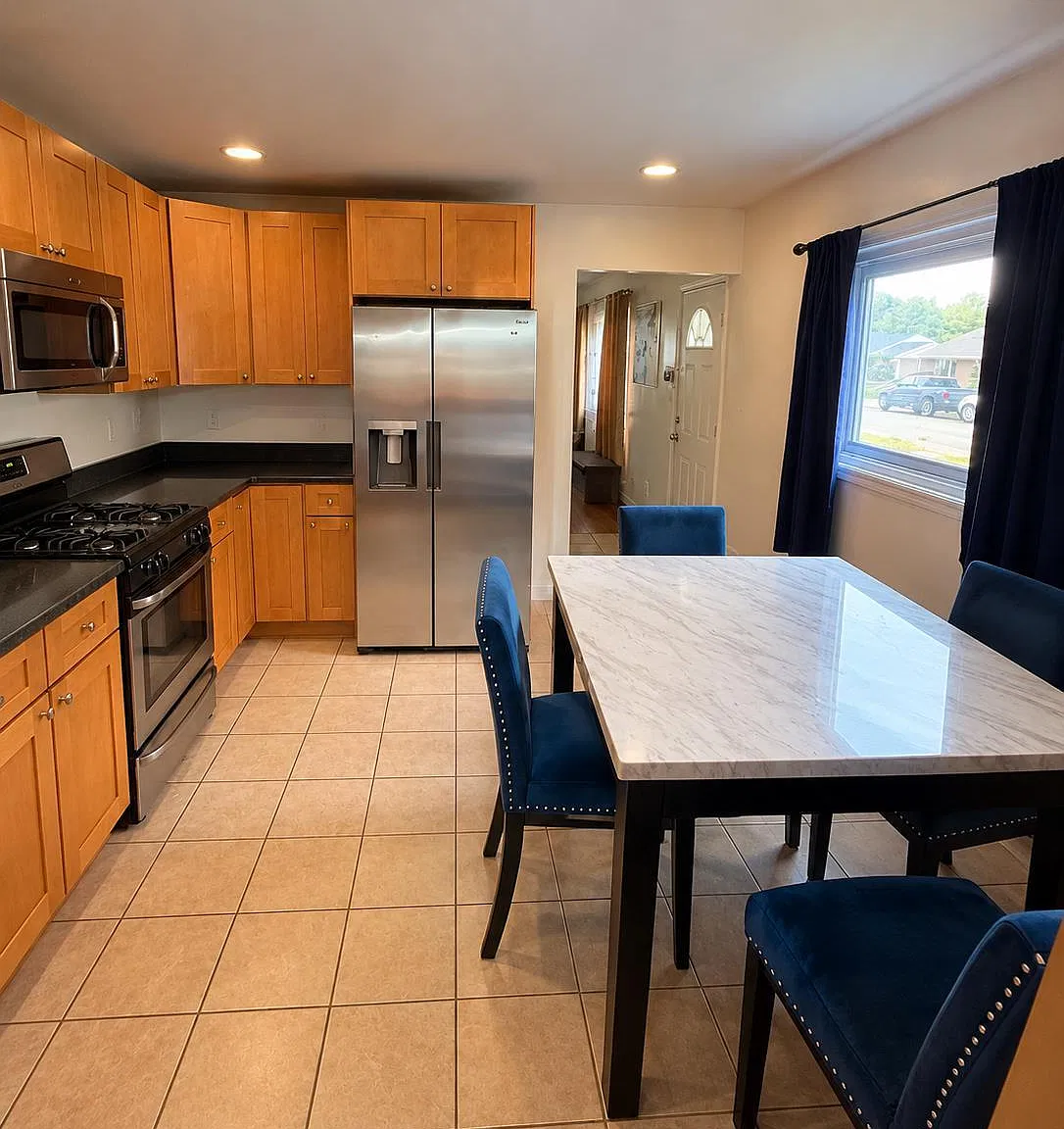 3 bed, 1.0 bath, $2,650 — Photo 3