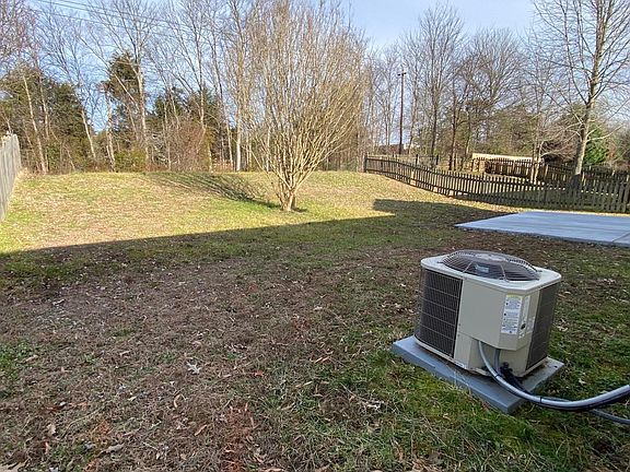 5th image of 12816 Planters Row Dr