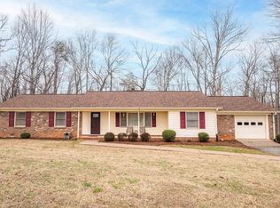 1590 Quiet Acres Ln, Charlottesville, VA 22911