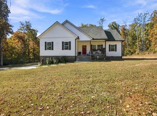 381 Tummins Rd, Mc Ewen, TN 37101