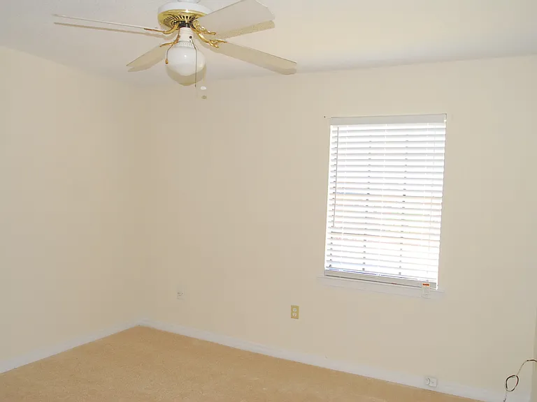 104 Big Sky Dr — Photo 5