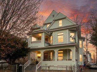 26 Huntington St, Springfield, MA 01107