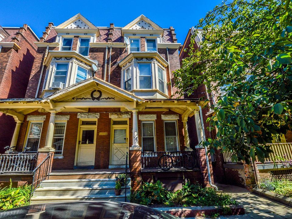 1st image of 219 Buckingham Pl #3