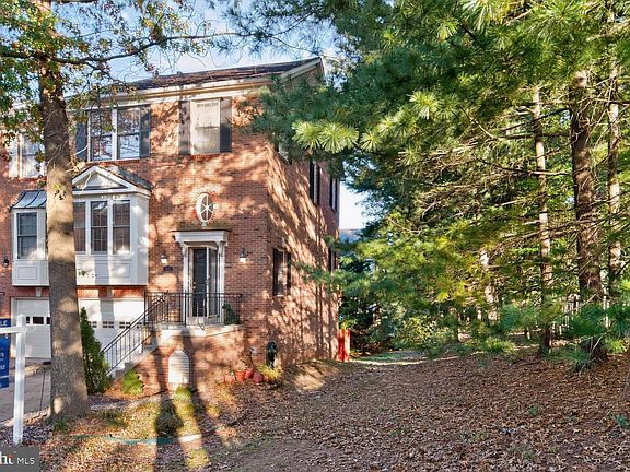 2nd image of 2117 Patty Ln
