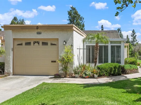 3284 San Amadeo Unit D, Laguna Woods, CA 92637