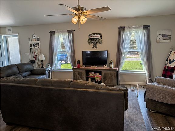 5th image of 3131 W Randolph Ln