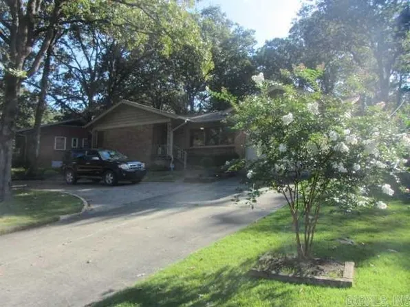 5006 Edgemere St, N Little Rock, AR 72116