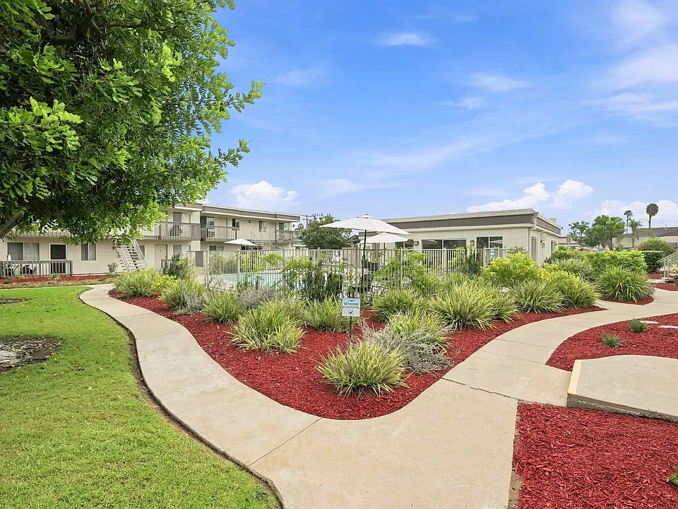 Vista del Sol Apartments