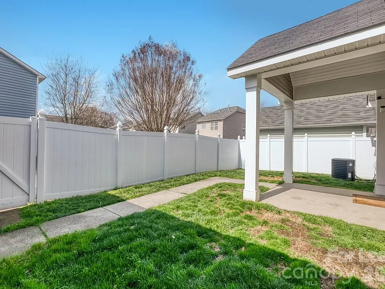 13718 Aldenbrook Dr — Photo 23