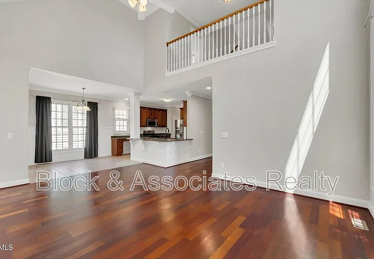 109 Old Savannah Dr — Photo 6