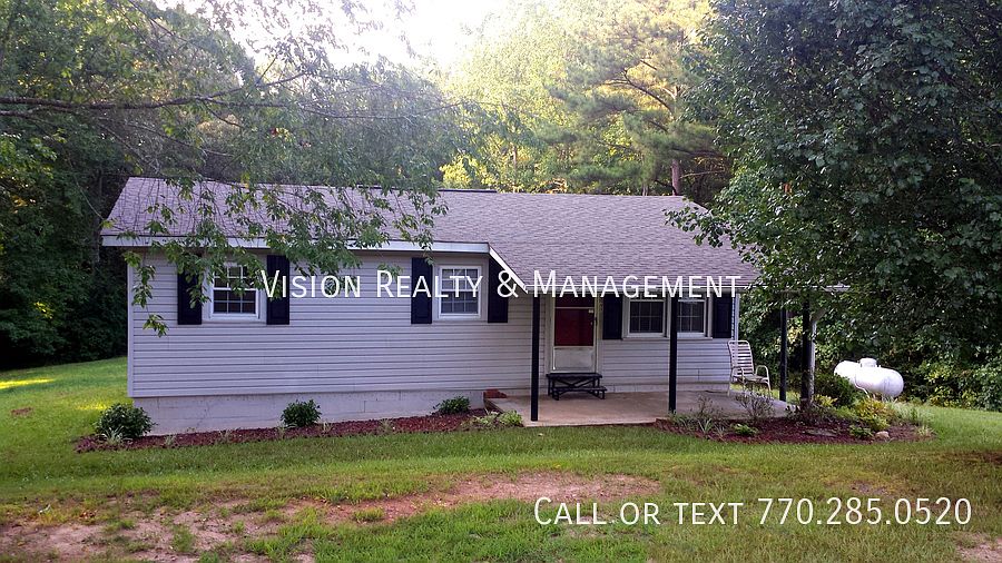 1st image of 353 W McIntosh Cir