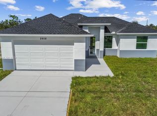 2908 13th St SW, Lehigh Acres, FL 33976