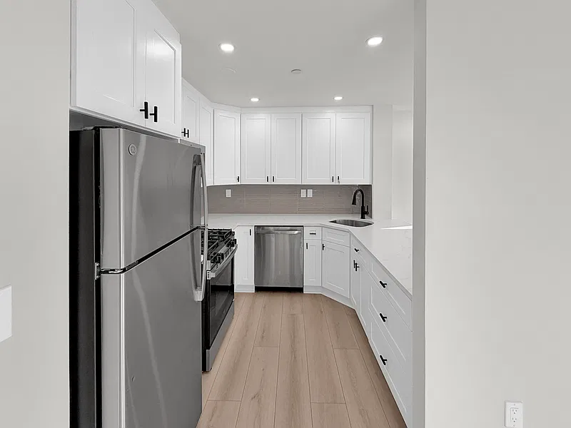 1 bed, 1.0 bath, 700 sqft, $2,950 — Photo 2
