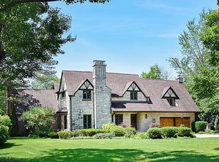 1425 Baffin Rd, Glenview, IL 60025