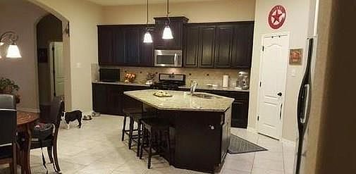 4th image of 2957 Saint Paul Rivera
