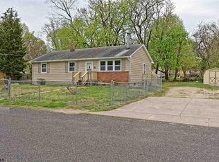 305 W Summit St, Vineland, NJ 08360