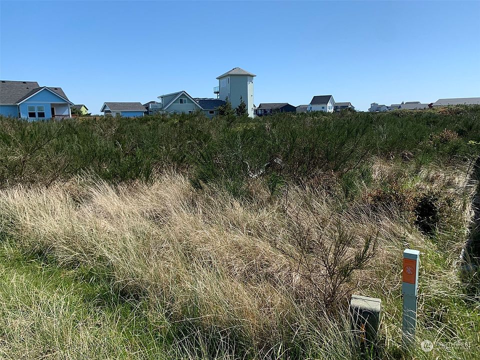 1st image of 1403 E Ocean Shores Blvd SW