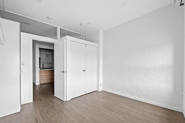 Rented by Urban Real Estate Property Group Inc | media 10