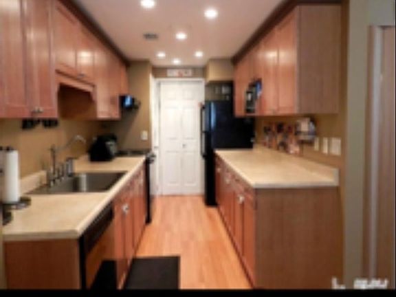 5th image of 261 Brettonwoods Dr