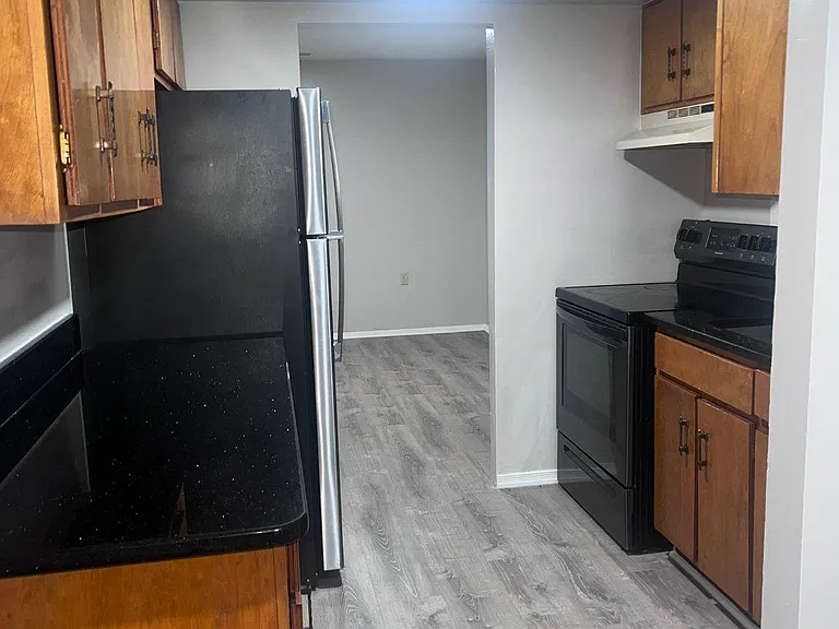 217 Haverhill Rd — Photo 6
