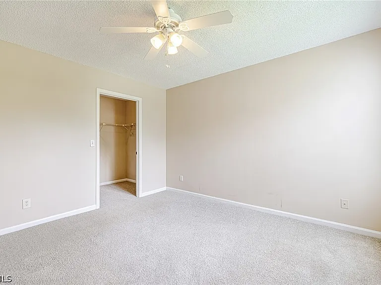13515 Eagle Ridge Dr #524 — Photo 29