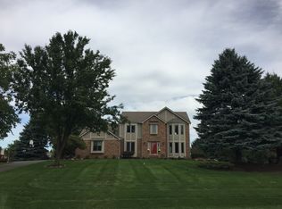 1683 Clover Ridge Dr, Howell, MI 48843