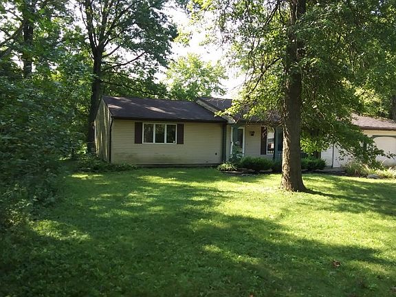 3rd image of 506 Fairlane Dr