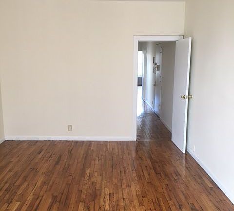 2nd image of 69 Bruckner Blvd APT 3