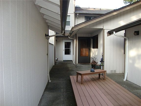 2nd image of 1500 Lake Park Dr SW APT 1