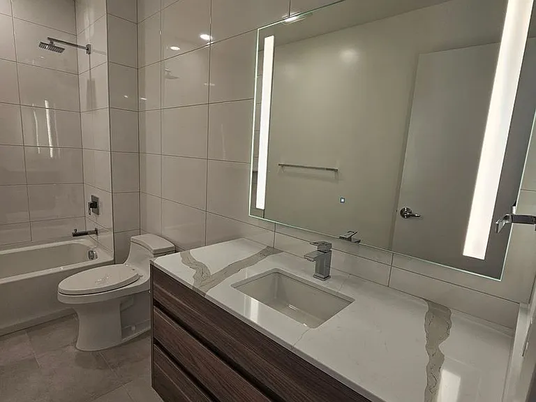 10232 NE 10th St #910 — Photo 10