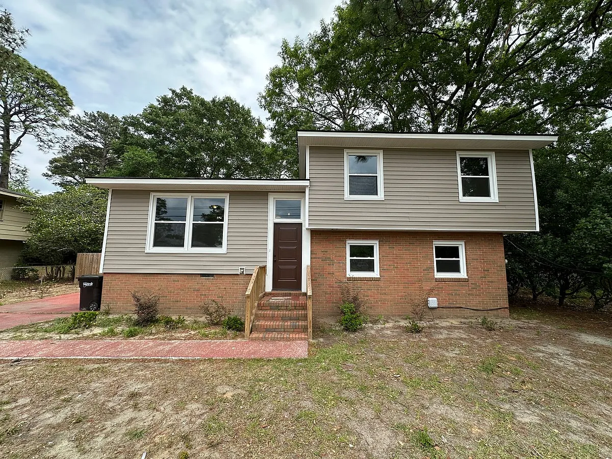Building Photo - 1819 Cawdor Dr