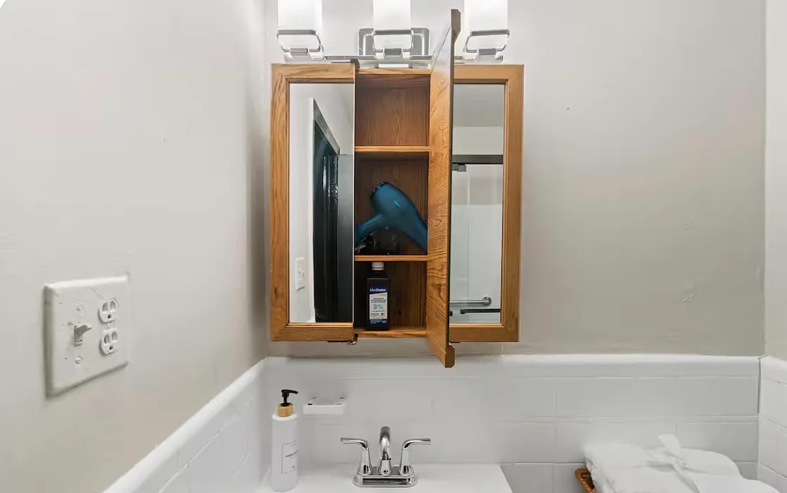 1 bed, $1,800 — Photo 1