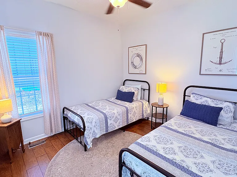 1112 Mill Run Rd — Photo 6
