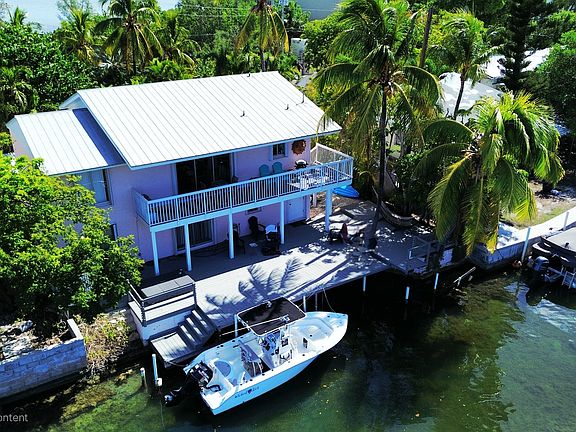 Birds eye view of 11 Hilton Haven Rd