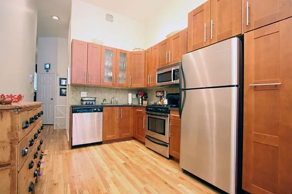Sold by Corcoran | media 19