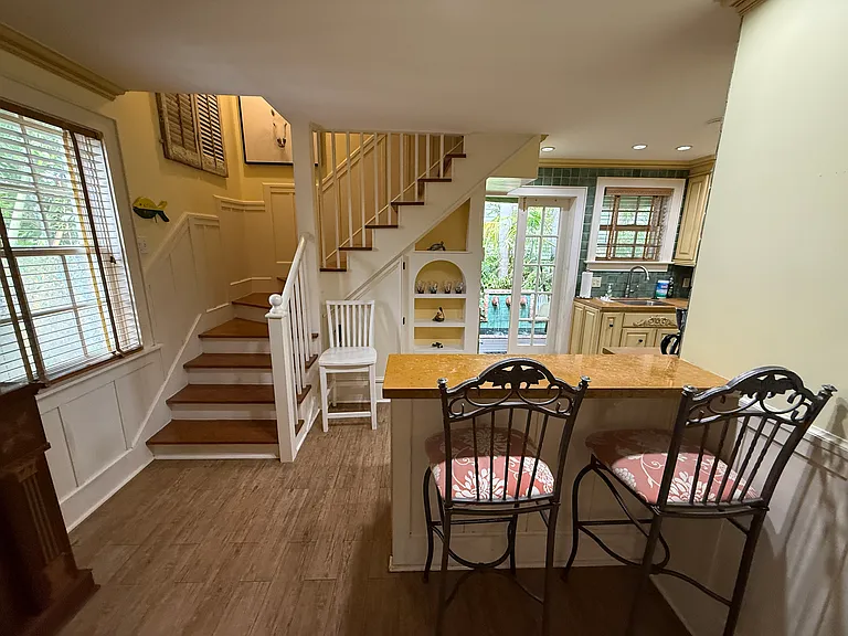 227 Julia St — Photo 9