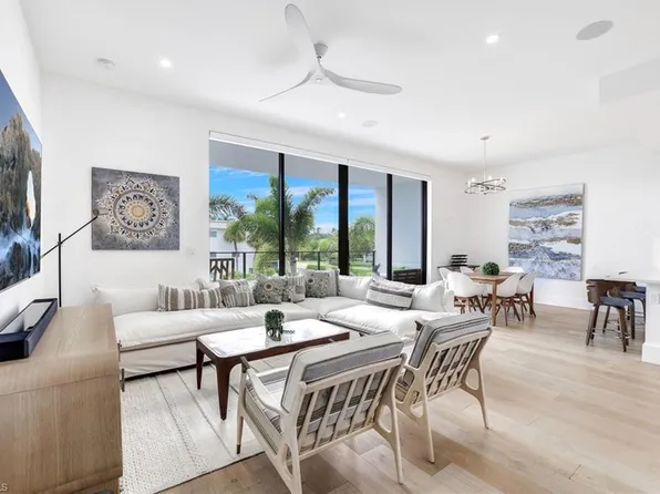 850 Central AVE #207, NAPLES, FL 34102