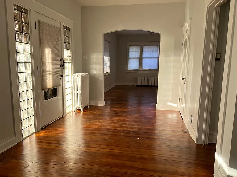 3860 N Clay St — Photo 8