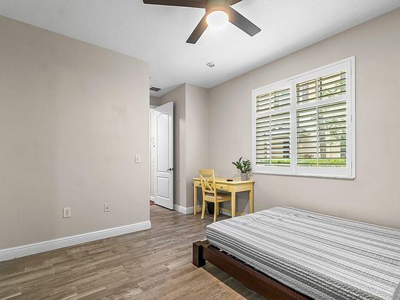 5th image of 3805 NW 5th Terrace