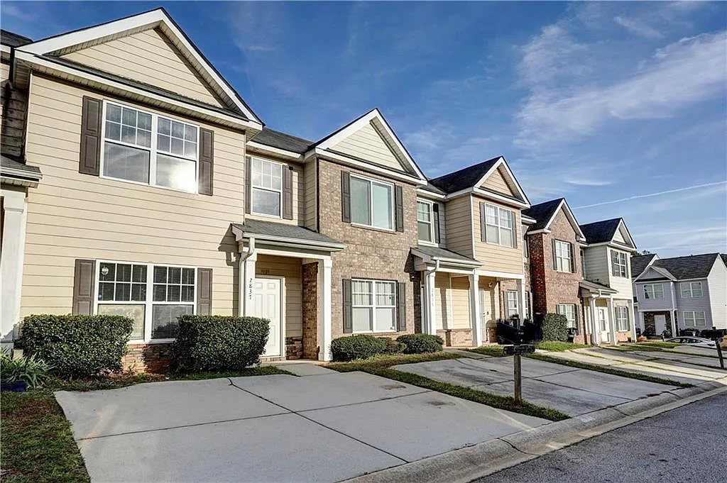 Building Photo - 2837 Laurel Ridge Cir