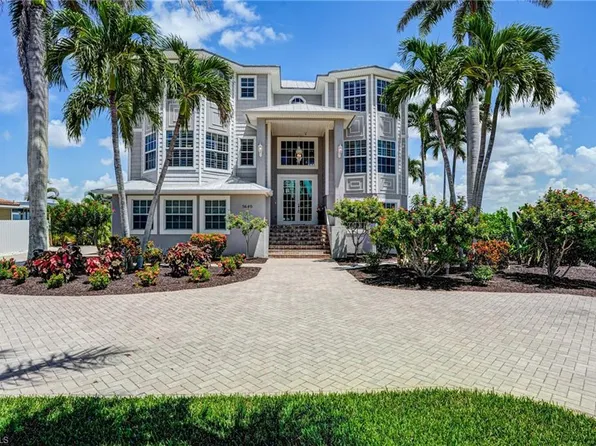 5640 Williams DR, FORT MYERS BEACH, FL 33931