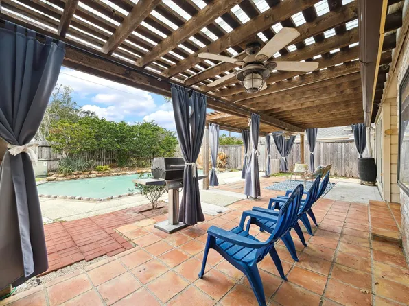 1306 S Kirkwood Rd, Houston, TX 77077