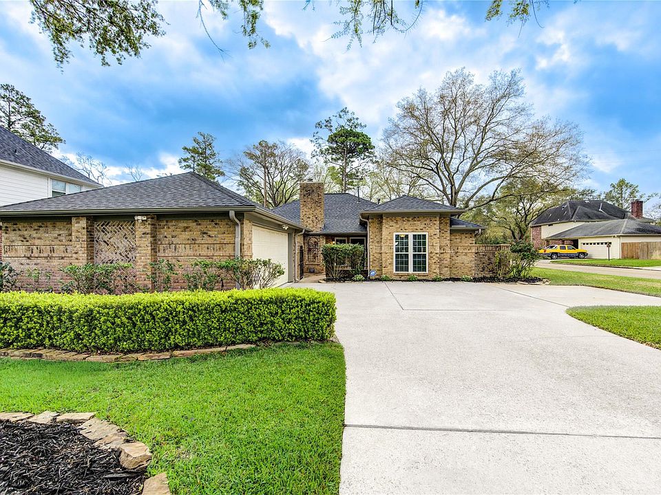 1st image of 7727 Heathrow Ln