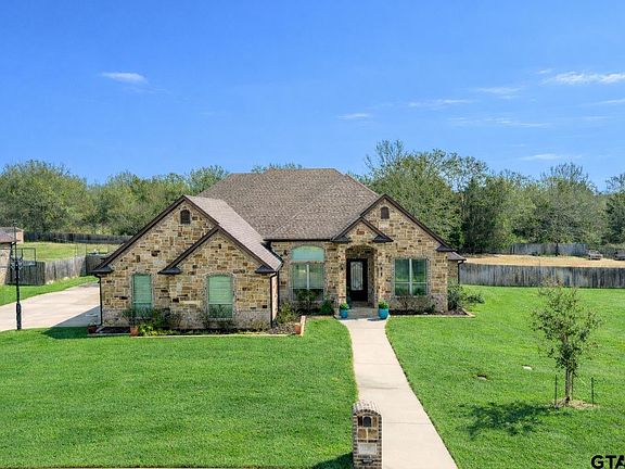 2nd image of 21383 Boone Dr