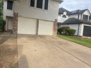 10611 Gulf Valley St, Houston, TX 77075