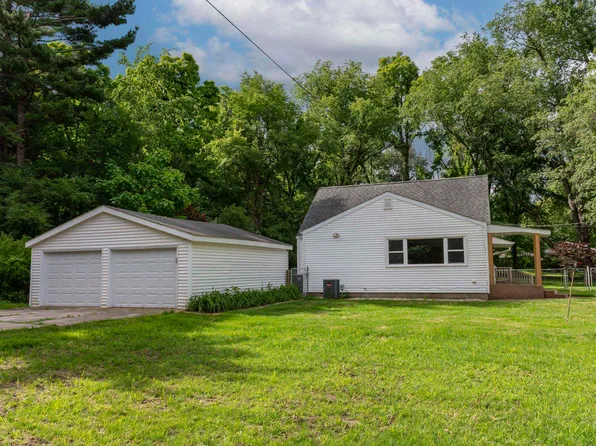 26490 Southport Dr, South Bend, IN 46628